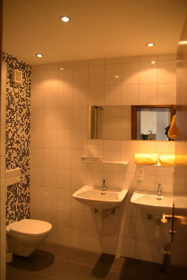 Landhotel Roefleuten ฟรอนเทน ภายนอก รูปภาพ